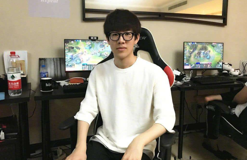 凸显为纪录